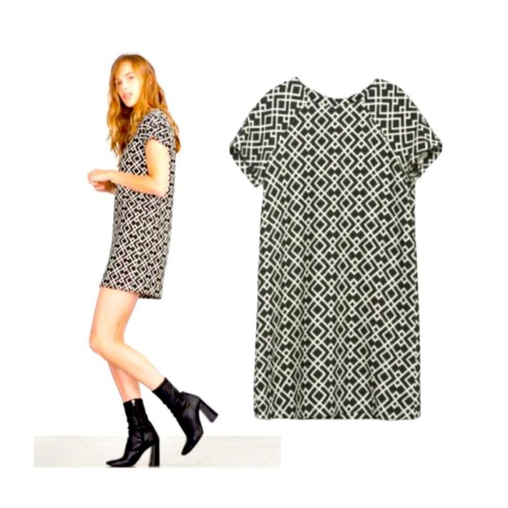 ZARA Basic Black & White Short Sleeve Geometric Print Mini Shift Dress - Size XS